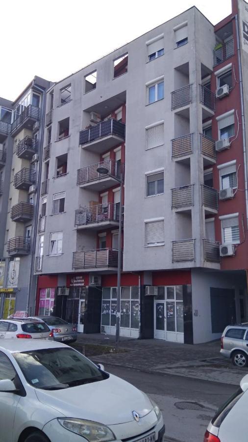 Jovana'S Apartment Novi Sad Exterior foto